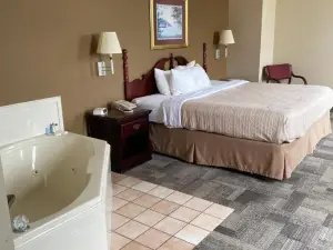 Collins Inn & Suites