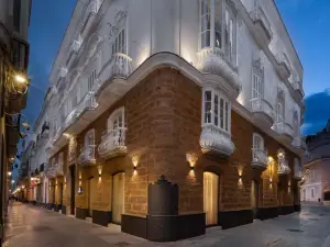 アウレア カーサ パラシオ サガスタ バイ ユーロスターズ ホテル カンパニー