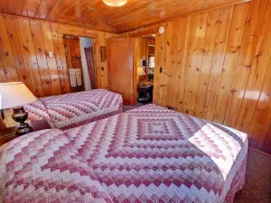Idle A While Cabins