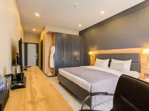 Aurum Hotel