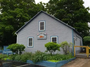 The Eis House