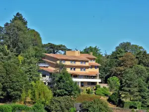Logis Hôtel de la Bruyere