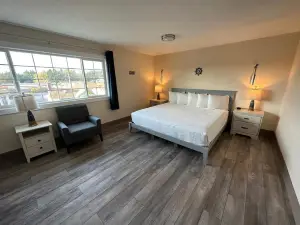 Coastal Inn and Suites