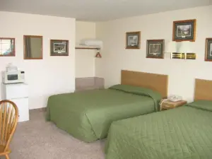 Little Bear Motel