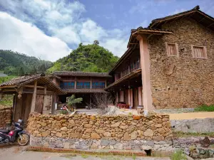 Dinh Đá H'Mông - Karsterly Rock Lodge