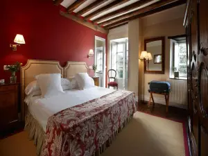 Churrut Hotel