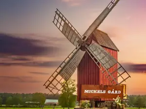 Mickels bondgårdsglamping
