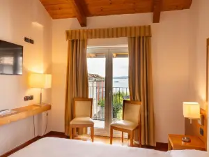 Hotel Mavino
