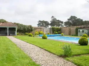 Little Court