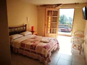 Las Cumbres Inn