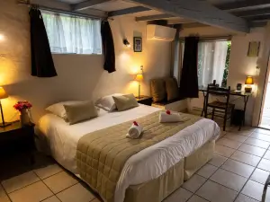Logis Hôtel Crêtes De Pignols