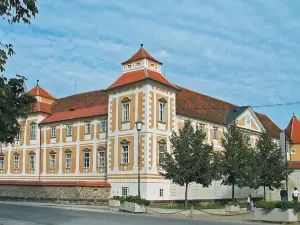 Hotel Leonardo