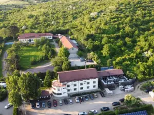 Casa Colinelor