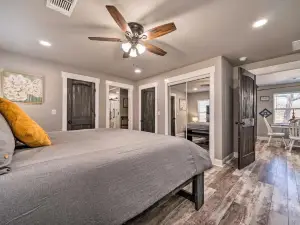 Lakefront Fort Towson Home: Private Dock & 3 Decks