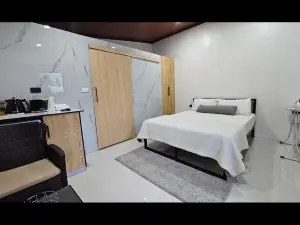 Mohans Apartments