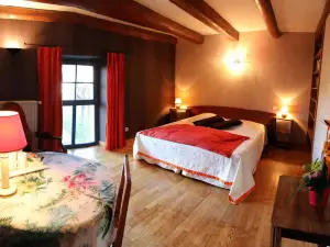 Maison d'Hotes Sainte Genevieve