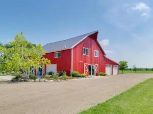 Unique, Renovated Barn Vacation Rental in Donnelly