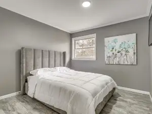 Cozy Silverwood Home: Near Golf Courses!