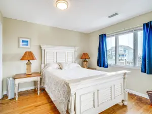 Rooftop Deck & Hot Tub: Outer Banks Family Getaway