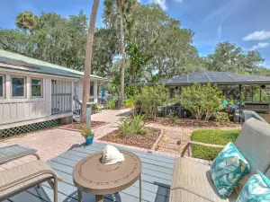 Riverbend Retreat Fla