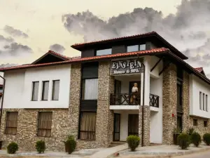 Einstein House & Spa