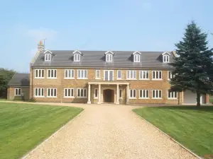 Woodhouse Farm Lodge