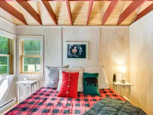 Riverside Retreat in Crosby: Pet Friendly!
