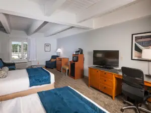 Rockland Harbor Hotel
