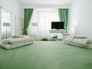 Hotel la Belle Epoque