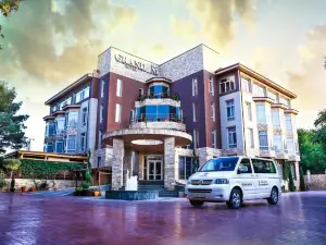 Grand M Hotel