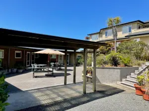 The Bay Motel