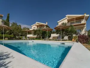 Abelia Luxurious Villas
