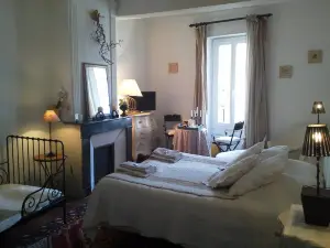 L'Orangerie Chambres d'Hotes de Charme