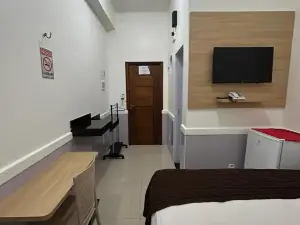 Mais Hotel Express