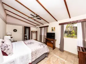 Xalli Beach Hotel