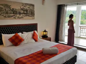 Hotel Pinnalanda - New Deal! Half Off Airport Pickups Available