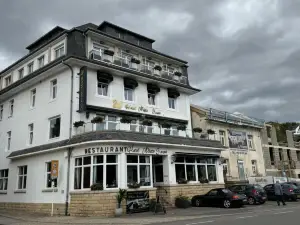 Hotel Whiteswan