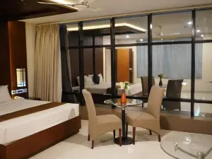 Vavas Inn & Suites