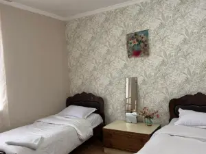 Mamuka's Guesthouse