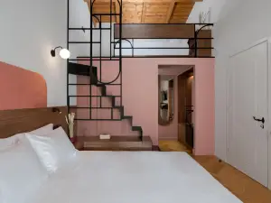 Naiades the Residence Ioannina Castle