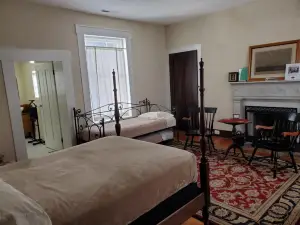 Mountain Home Bed & Breakfast