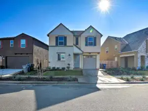 Family-Friendly Retreat 4 Mi to City Center!