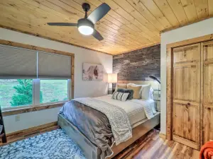 Fire Pit & Grill: Modern Beech Mountain Cabin!