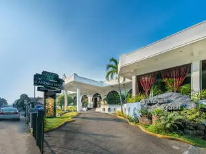 Kandyan Reach Hotel
