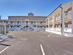 Dry Dock Inn