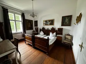 Hotel Schloss Grochwitz (Garni)