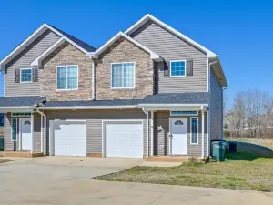 5 Mi to Charlotte Motor Speedway: Cozy Townhome