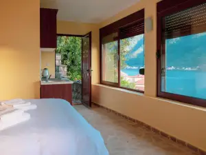 Villa & Apartments Perasto