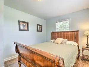 Guntersville Cabin Nestled in Kudzu Cove Resort