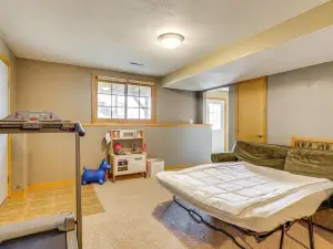 Black Hills Family Home Close to Hiking Trails!